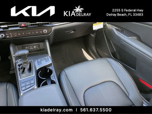 New 2026 Kia Sportage EX FWD image 15