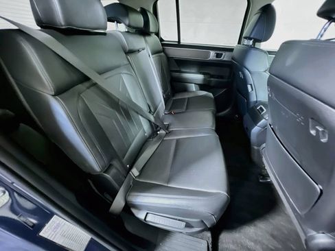 Used 2025 Hyundai Santa Fe SEL FWD image 24