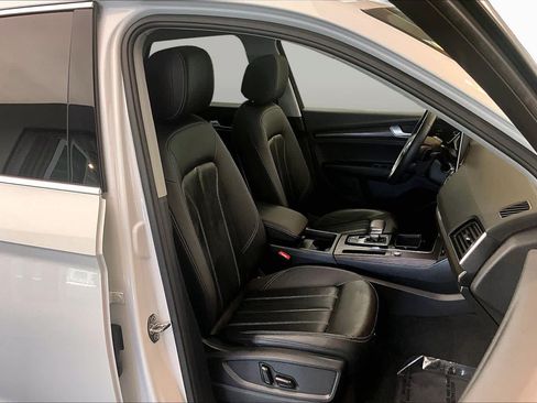 Used 2024 Audi Q5 2.0T Premium w/ Convenience Package AWD/4WD image 9