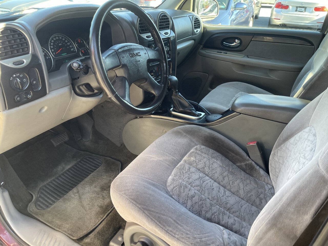 Used 2003 GMC Envoy SLE AWD/4WD image 10