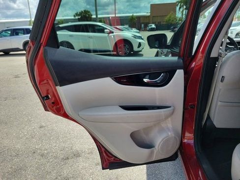 Certified 2022 Nissan Rogue Sport SL image 15