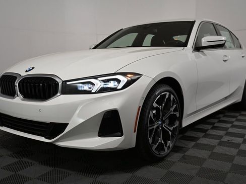 New 2026 BMW 330i Sedan w/ Convenience Package image 2