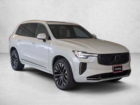 Used 2026 Volvo XC90 B6 Plus w/ Protection Package AWD/4WD image 7