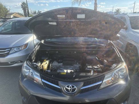 Used 2014 Toyota RAV4 LE image 22