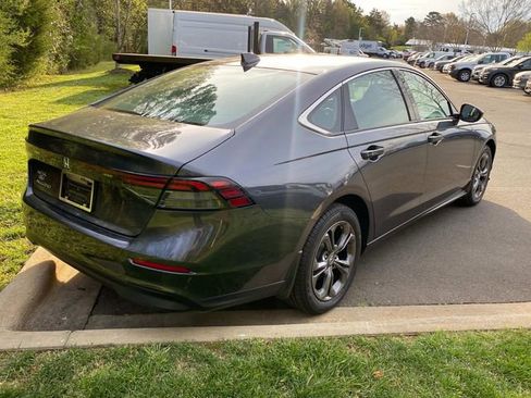 Used 2023 Honda Accord EX image 31