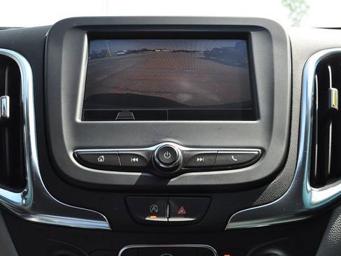 Used 2024 Chevrolet Equinox LS w/ LS Convenience Package FWD image 35