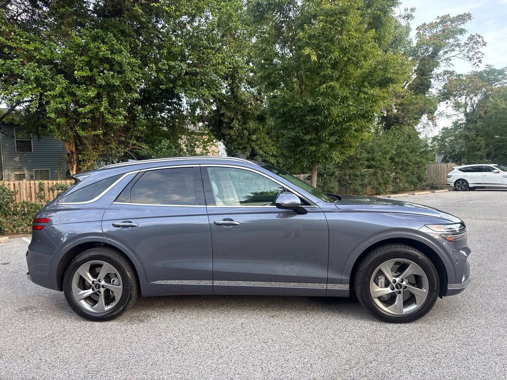 Used 2026 Genesis GV70 2.5T Advanced AWD/4WD image 11
