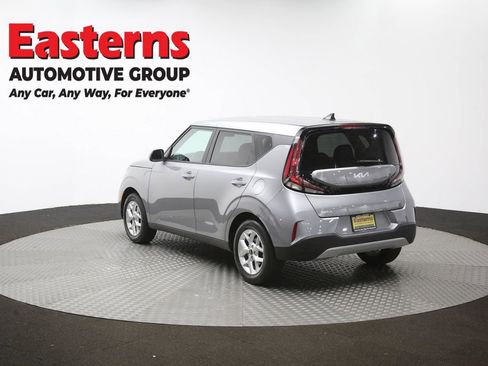 Used 2025 Kia Soul LX w/ LX Technology Package FWD image 64