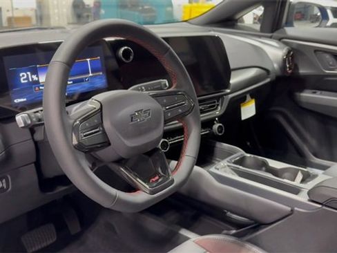 New 2026 Chevrolet Equinox EV RS image 9