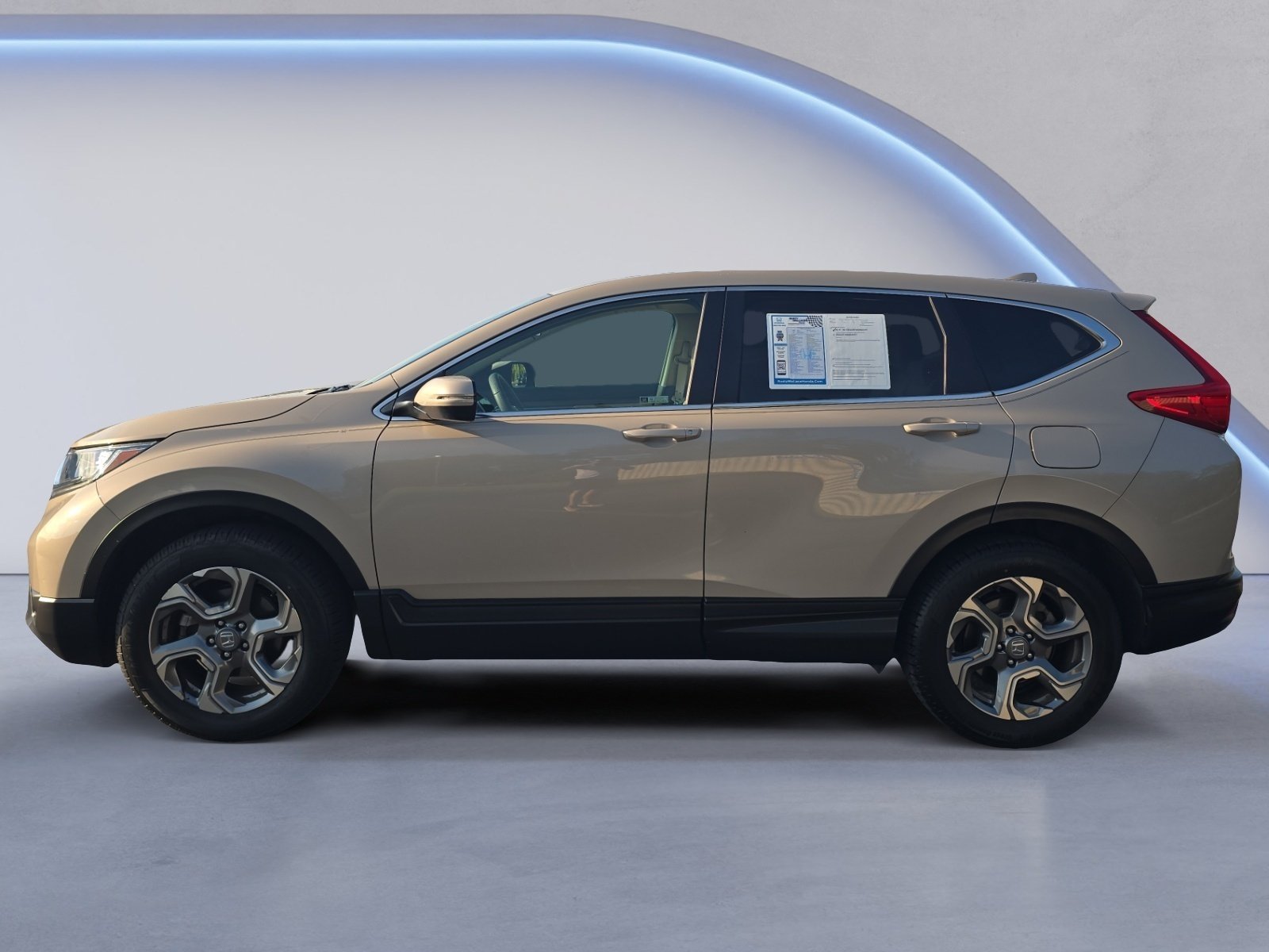 Used 2018 Honda CR-V EX image 2