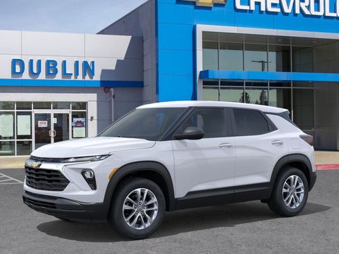 New 2026 Chevrolet TrailBlazer LS image 3