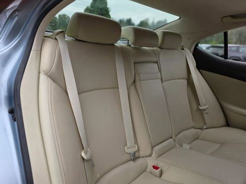 Used 2010 Lexus IS 250 AWD image 32