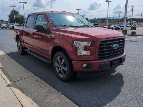 Used 2017 Ford F150 XLT w/ Equipment Group 302A Luxury AWD/4WD image 3