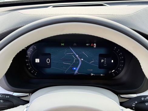 New 2026 Volvo XC60 B5 Ultra w/ Climate Package image 17