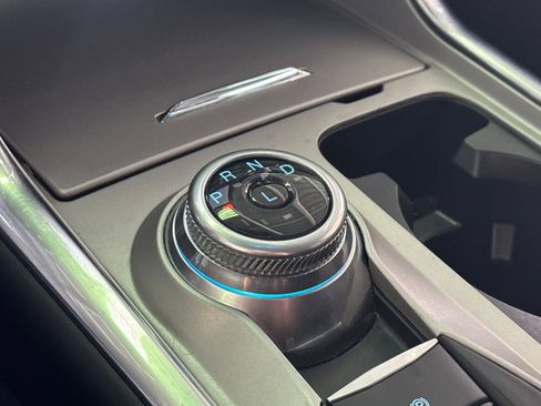 Used 2023 Ford Explorer Limited image 34