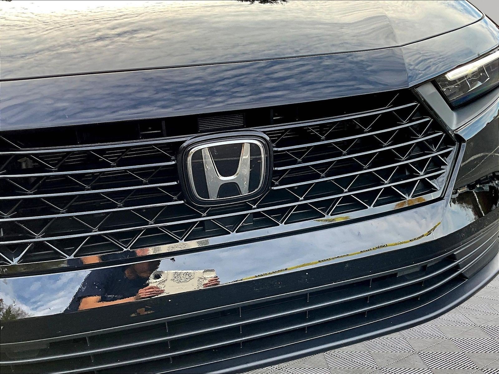 Used 2025 Honda Accord SE image 33