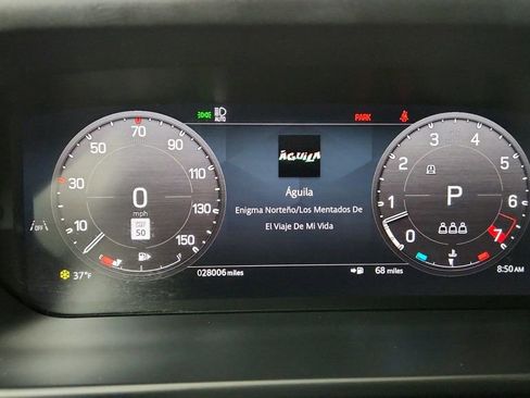 Used 2024 Land Rover Defender 110 X-Dynamic SE image 14