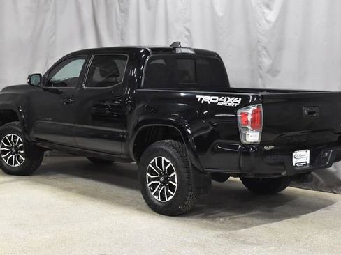 Used 2020 Toyota Tacoma TRD Sport image 7