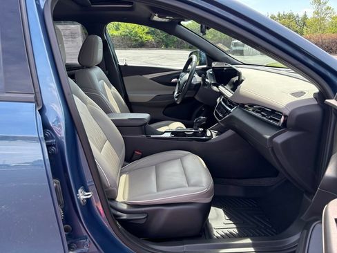 Used 2025 Buick Envista Avenir FWD image 23