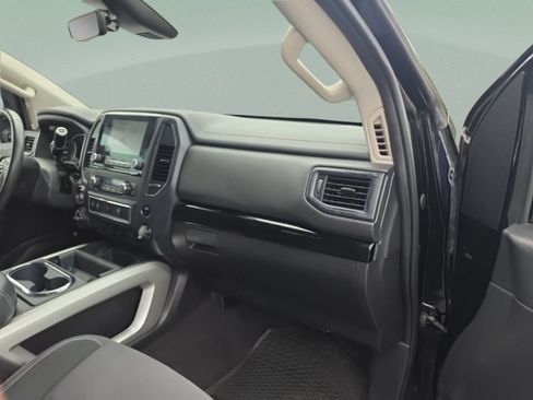 Used 2024 Nissan Titan SV w/ SV Convenience Package AWD/4WD image 25