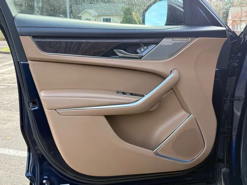 Used 2022 Jaguar F-PACE S image 17