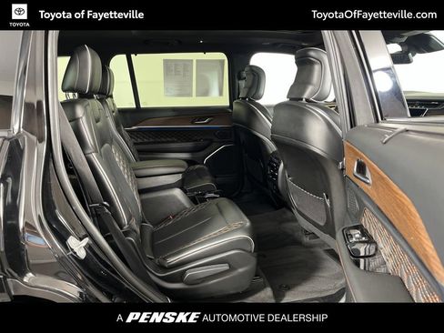 Used 2021 Jeep Grand Cherokee L Summit w/ Advanced Protech Group IV AWD/4WD image 9