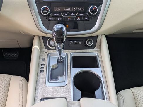 Used 2024 Nissan Murano SL FWD image 22