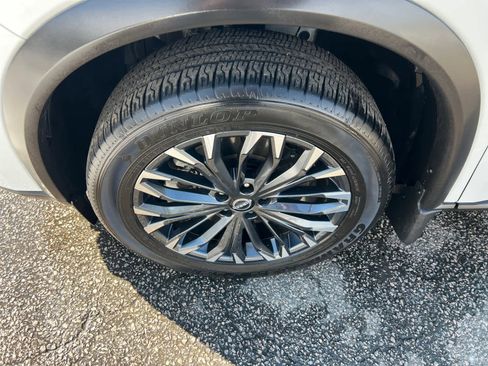 Certified 2025 Nissan Rogue SL w/ Tech Package image 10