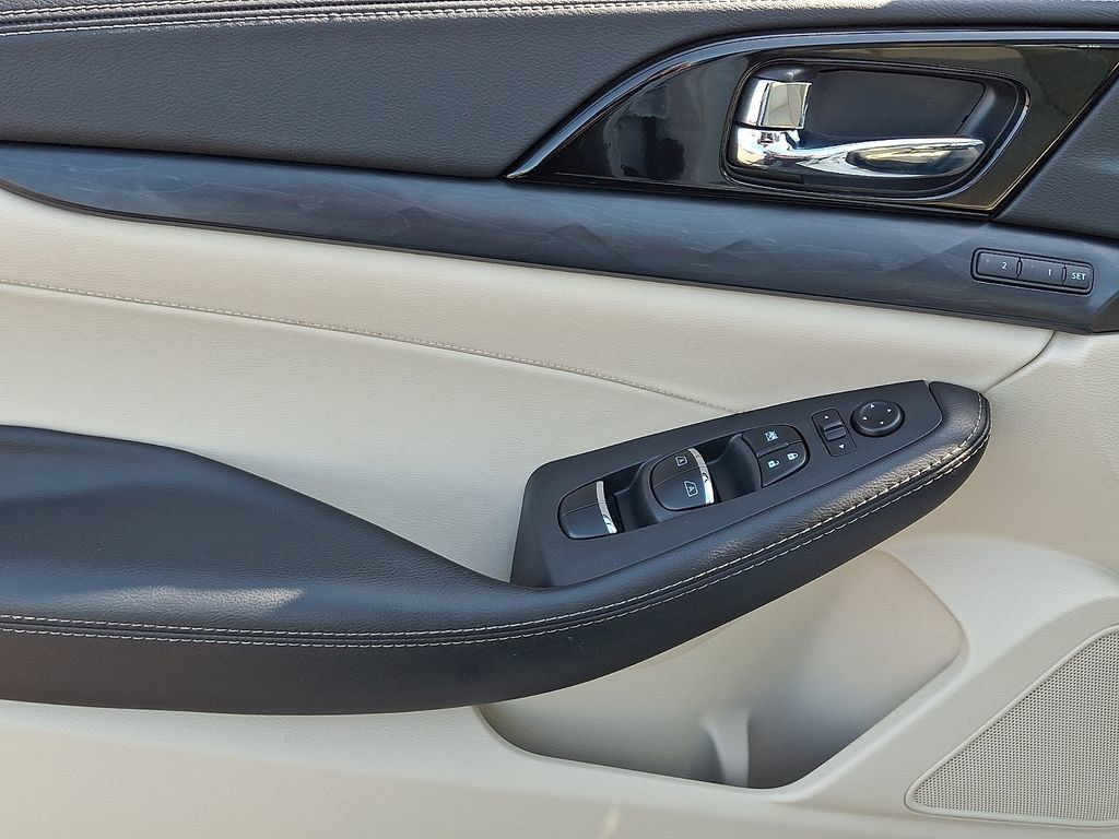 Certified 2023 Nissan Maxima Platinum w/ Sport Mat Group FWD image 13