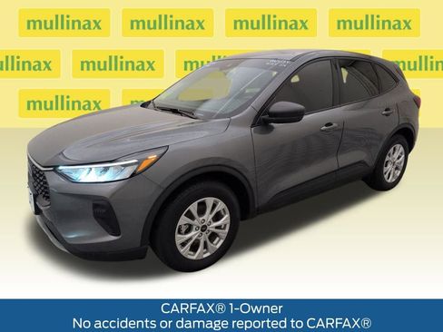 Used 2025 Ford Escape Active image 11