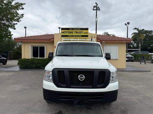 Used 2020 Nissan NV 2500 SV RWD image 11