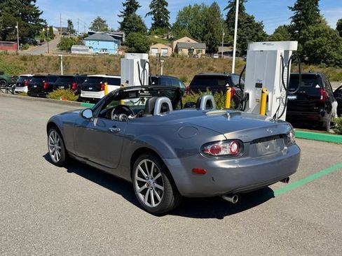 Used 2008 MAZDA MX-5 Miata Grand Touring w/ Premium Pkg RWD image 2