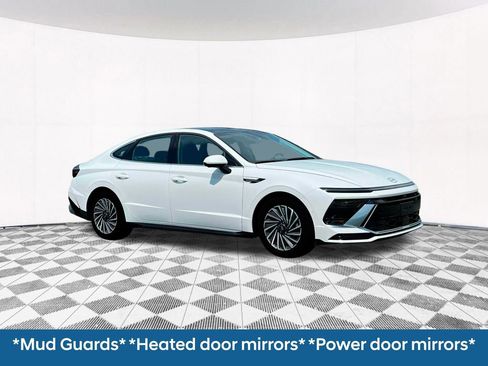 New 2025 Hyundai Sonata Limited image 17