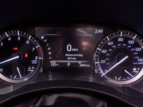 Used 2022 Toyota Highlander Platinum FWD image 25