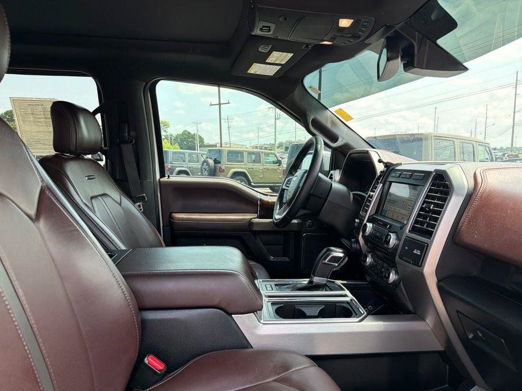 Used 2017 Ford F150 Platinum w/ Equipment Group 701A Luxury AWD/4WD image 24