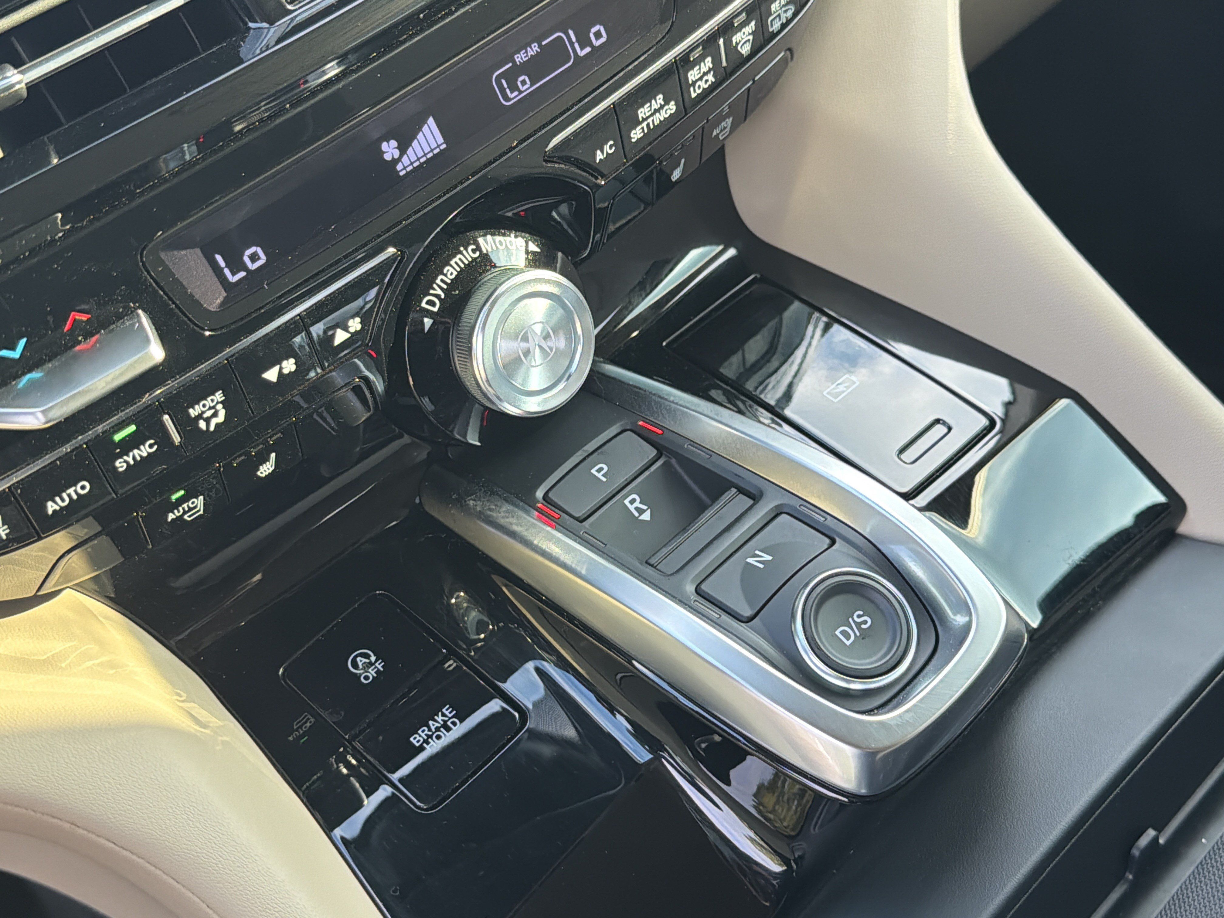Certified 2026 Acura MDX w/ Technology Package FWD image 26
