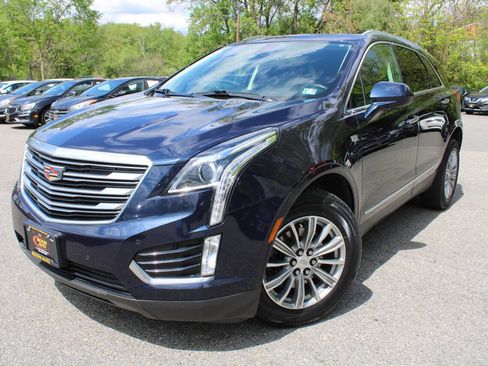 Used 2017 Cadillac XT5 Luxury w/ Driver Awareness Package AWD/4WD image 1