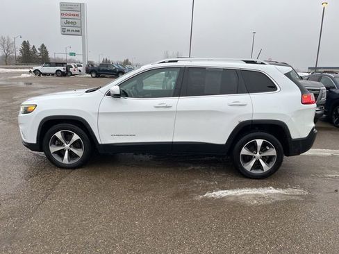 Used 2020 Jeep Cherokee Limited image 2