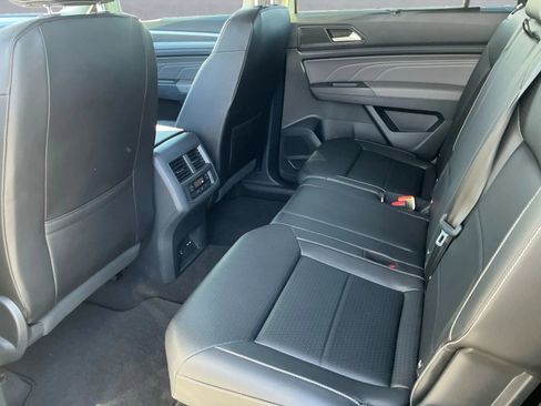 Used 2022 Volkswagen Atlas SE image 15