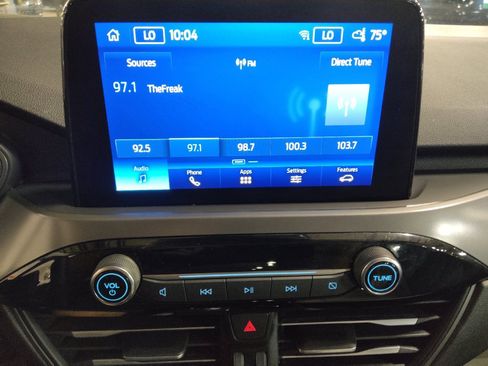 Used 2025 Ford Escape Active AWD/4WD image 25
