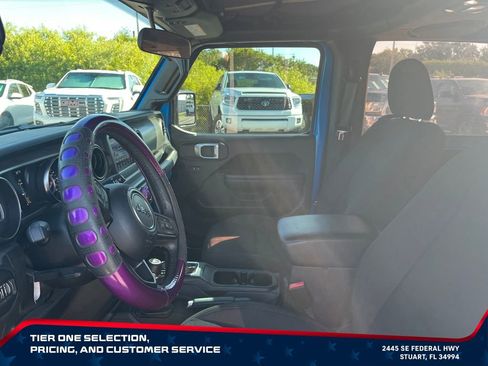 Used 2022 Jeep Wrangler Sport AWD/4WD image 12