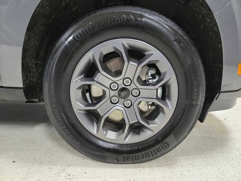 Used 2023 Ford Maverick XL image 9