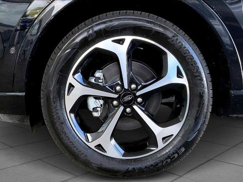 Used 2024 Ford Escape ST-Line Elite w/ Premium Technology Package image 19