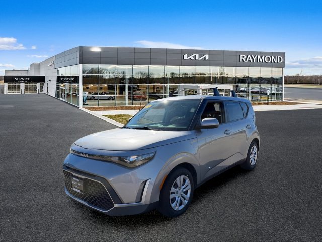 Certified 2023 Kia Soul LX FWD image 6