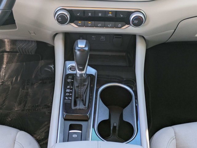 Used 2023 Nissan Altima 2.5 SV w/ SV Premium Package FWD image 19