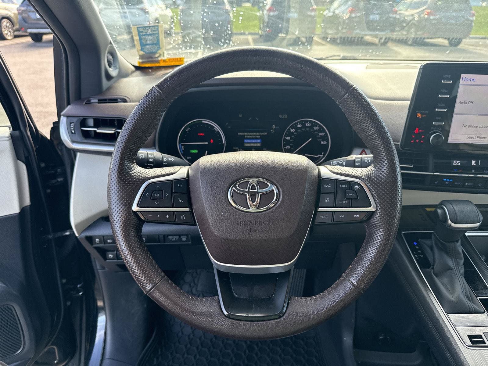 Used 2022 Toyota Sienna Platinum AWD/4WD image 14