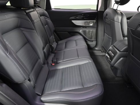 New 2026 Lincoln Nautilus Reserve image 18