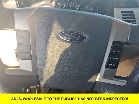 Used 2009 Ford Flex SE image 16