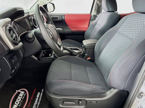 Used 2021 Toyota Tacoma SR5 image 19