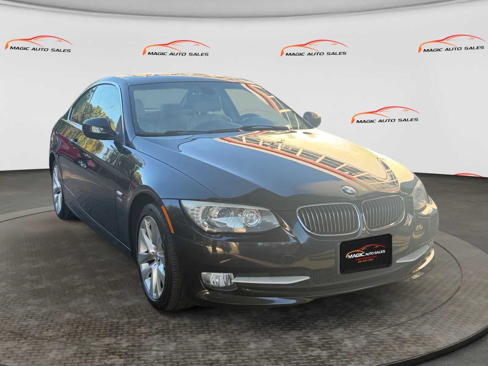 Used 2013 BMW 328i xDrive Coupe AWD/4WD image 5